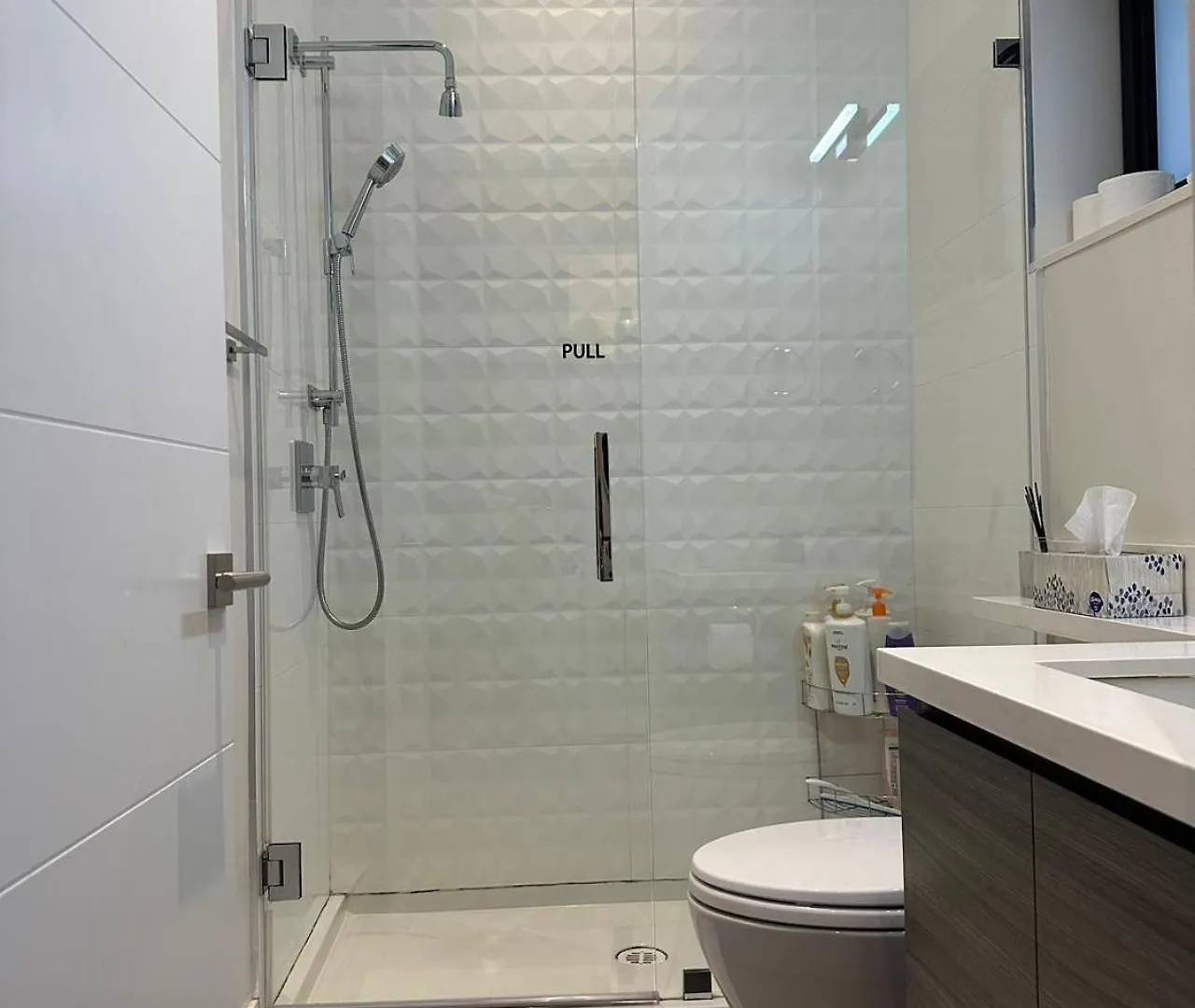 A Tiny House Near Ubc 温哥华ubc小别墅 Vancouver Villa